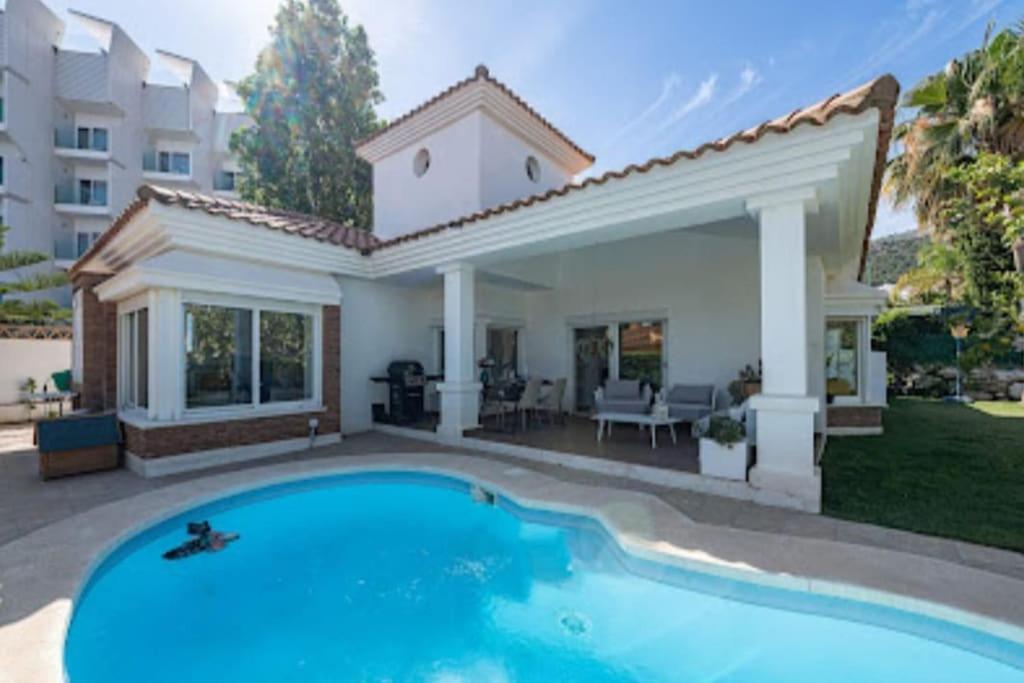 Villa Benalmadena, Av. Del Higueron Екстериор снимка